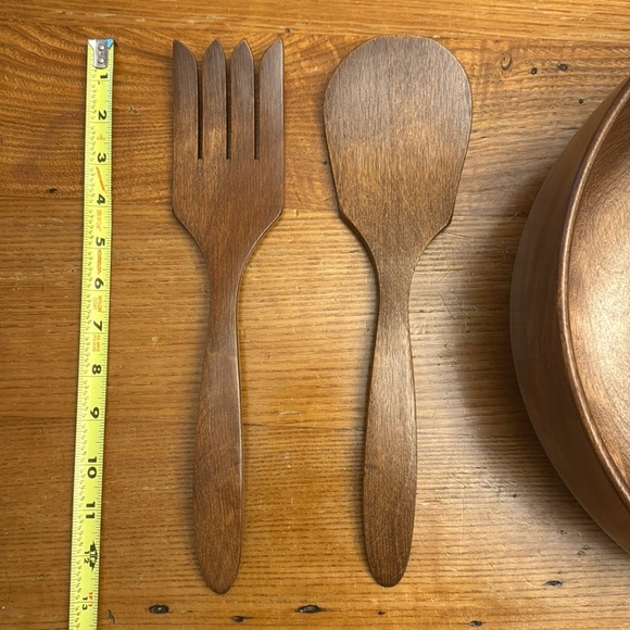 Woodbury’s Woodenware Wooden Salad Bowl and Serving Utensils Excellent Condition - Picture 10 of 10